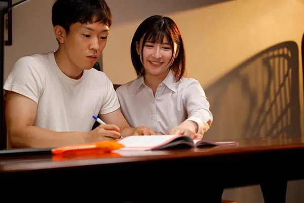 sex anime em trai và chị gái Nữ gia sư bị gài bẫy biến thành búp bê tình dục cho gia đình biến thái