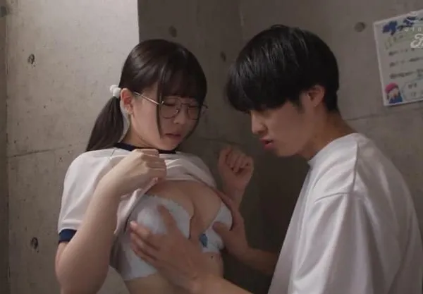 sex gay fuck Được cô bạn thân cho sờ mó cặp vú to và tôi muốn nhiều hơn thế nữa